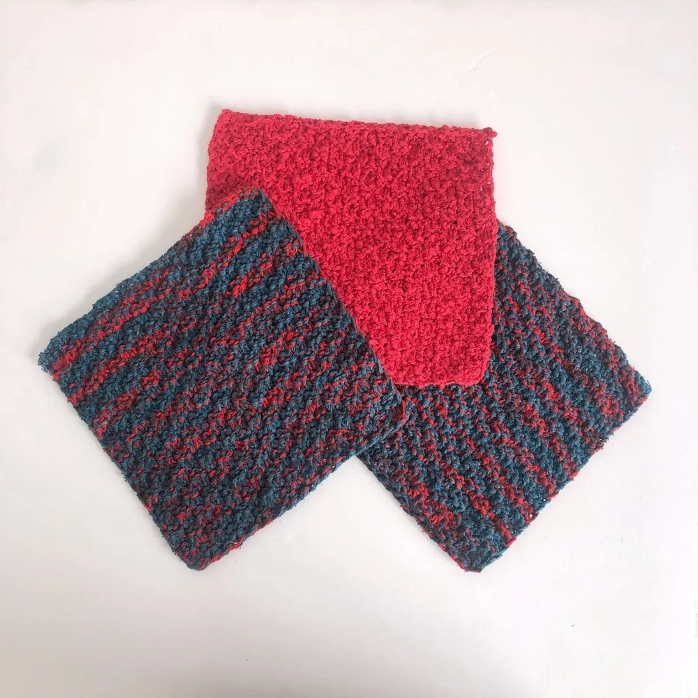 Set of 3 cotton knit washcloths - hand knit dark blue and red kitchen dishcloths